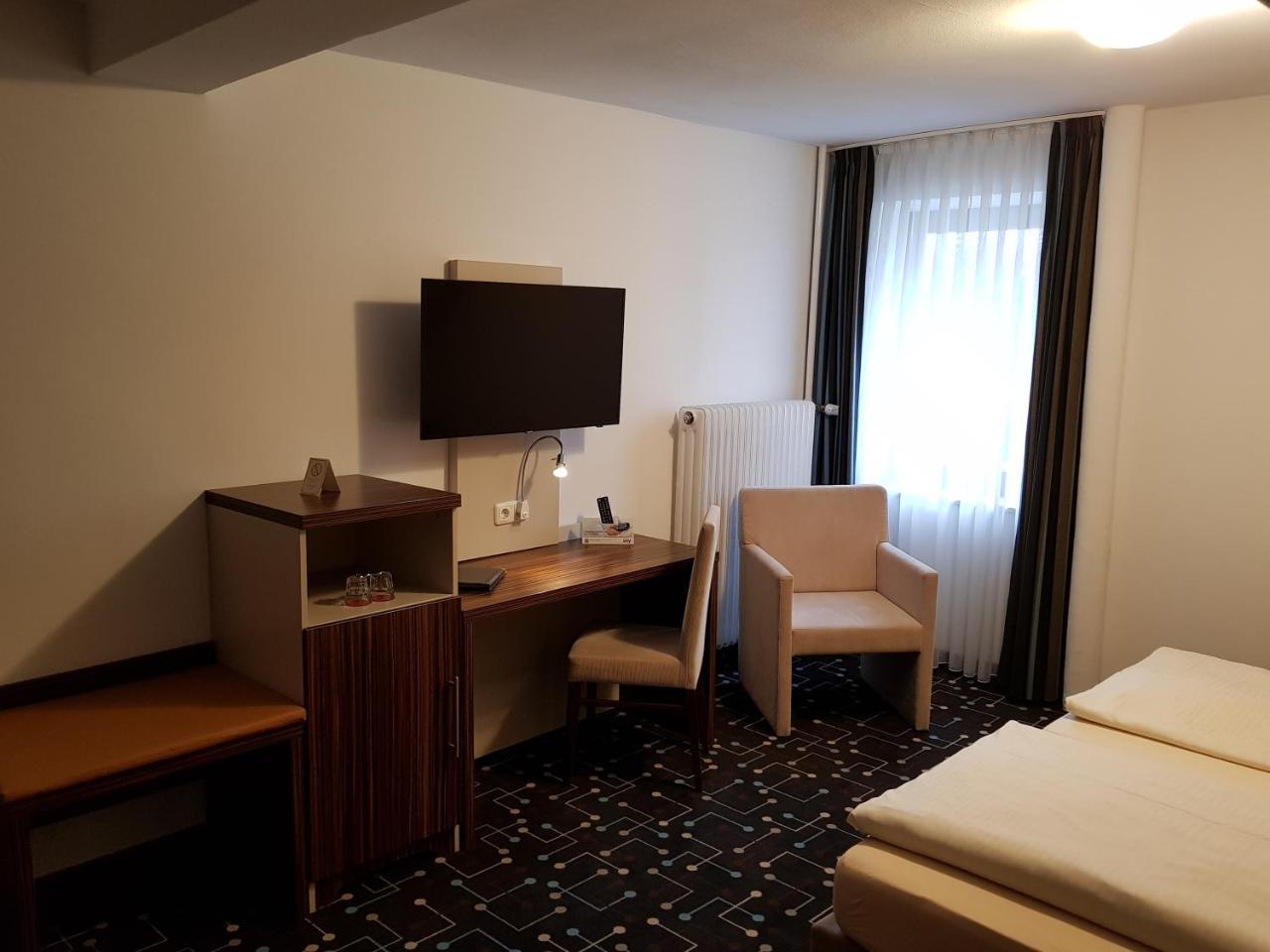 Hotel Koeniger Pliening Kültér fotó